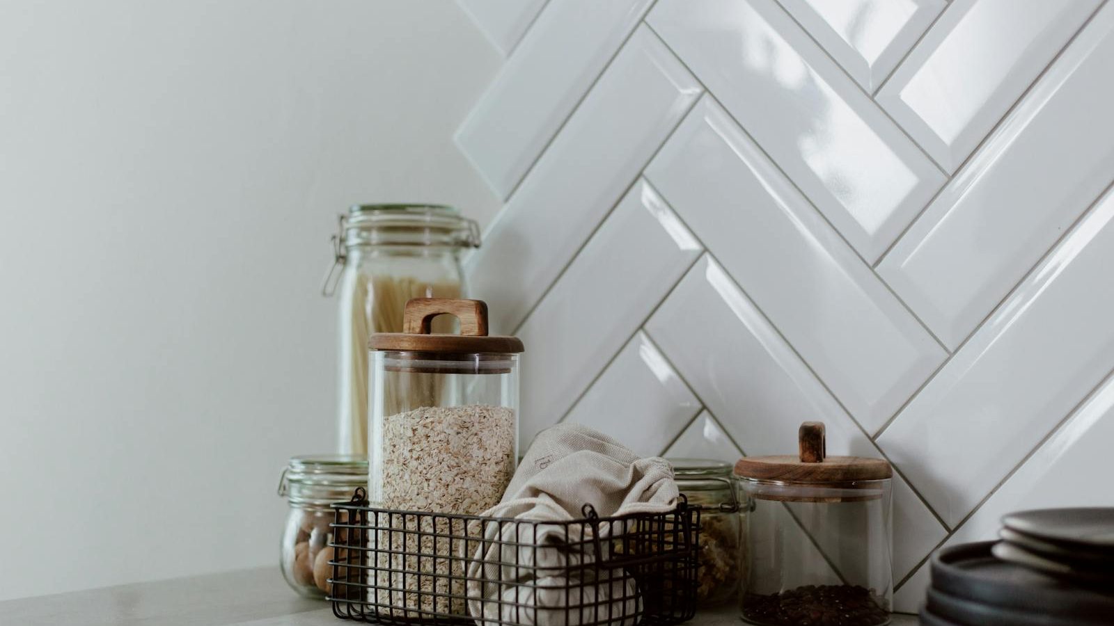 Bulk Buying for Small Households: What Pays Off, What Doesn’t